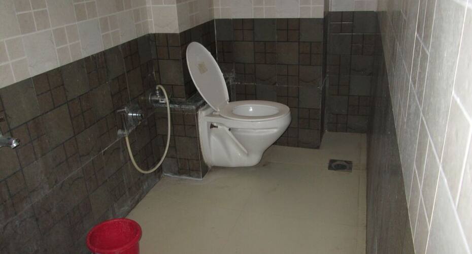 Hotel Shantashil Residency, Shirdi 3